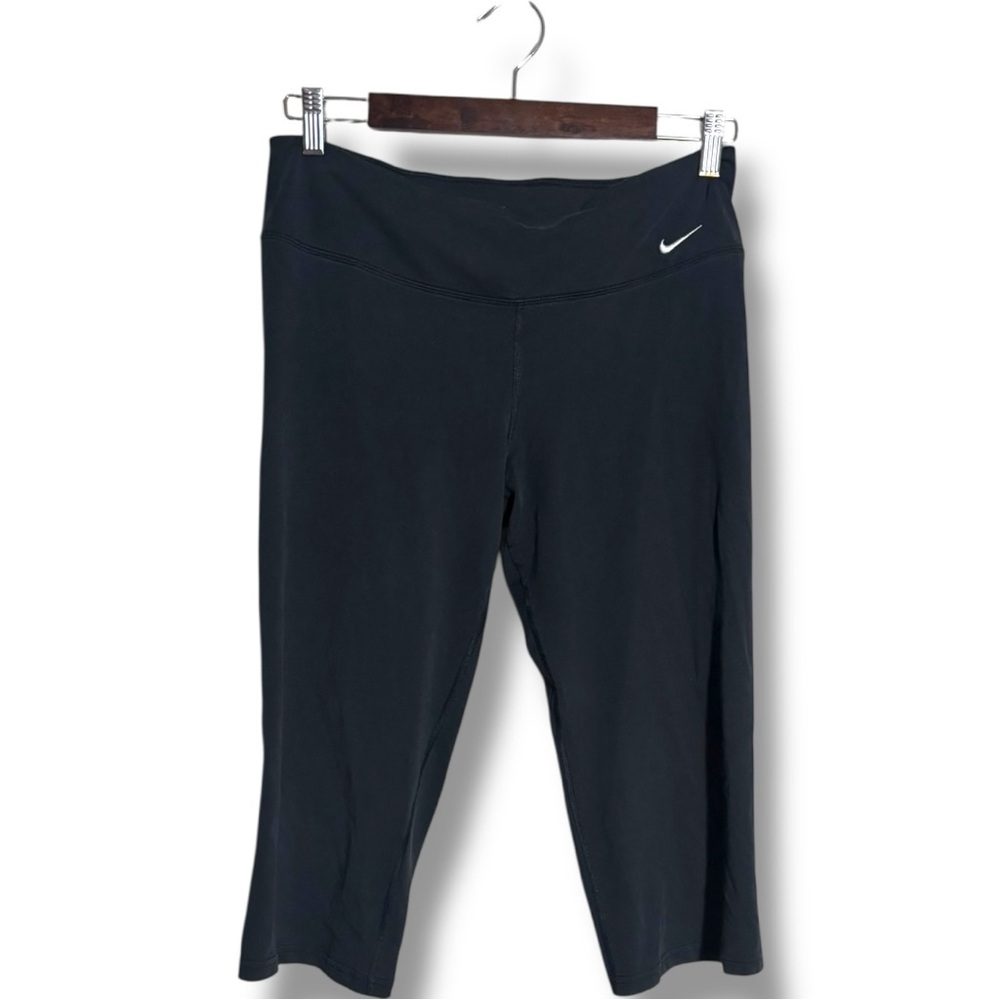 Nike Black Dri Fit Wide-Leg Capri Yoga Workout Pants - Picture 2 of 11